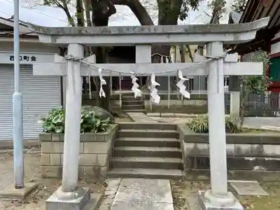 女塚神社の鳥居