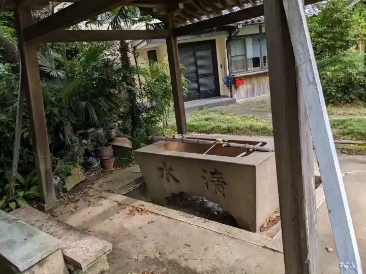 今尾神社の{uncategorized: "未分類", other: "その他", undefined: "問題あり", building: "その他建物", grave: "お墓", sacred_gate: "鳥居", guardian: "狛犬", statue: "像", buddha: "仏像", history: "歴史", nature: "自然", garden: "庭園", animal: "動物", pagoda: "塔", temizu: "手水舎", mountain_gate: "山門・神門", sanctuary: "本殿・本堂", subordinate: "末社・摂社", art: "芸術", scenery: "景色", jizo: "地蔵", ema: "絵馬", goshuin: "御朱印", omikuji: "おみくじ", items: "授与品その他", amulet: "お守り", goshuincho: "御朱印帳", eats: "食事", festival: "お祭り", votive_dance: "神楽", shichigosan: "七五三参", wedding: "結婚式", experience: "体験その他", initially: "初詣", around: "周辺", anti_infection: "感染症対策"}