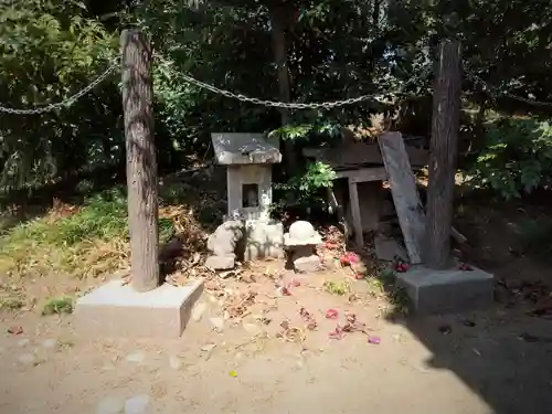 経塚稲荷神社の末社・摂社