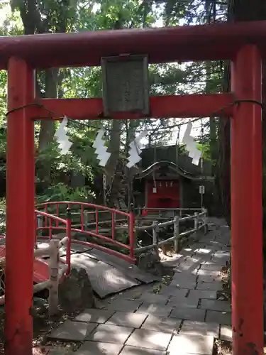 白石神社の鳥居