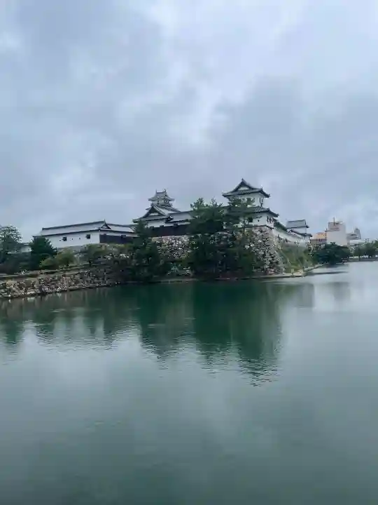 吹揚神社の{uncategorized: "未分類", other: "その他", undefined: "問題あり", building: "その他建物", grave: "お墓", sacred_gate: "鳥居", guardian: "狛犬", statue: "像", buddha: "仏像", history: "歴史", nature: "自然", garden: "庭園", animal: "動物", pagoda: "塔", temizu: "手水舎", mountain_gate: "山門・神門", sanctuary: "本殿・本堂", subordinate: "末社・摂社", art: "芸術", scenery: "景色", jizo: "地蔵", ema: "絵馬", goshuin: "御朱印", omikuji: "おみくじ", items: "授与品その他", amulet: "お守り", goshuincho: "御朱印帳", eats: "食事", festival: "お祭り", votive_dance: "神楽", shichigosan: "七五三参", wedding: "結婚式", experience: "体験その他", initially: "初詣", around: "周辺", anti_infection: "感染症対策"}