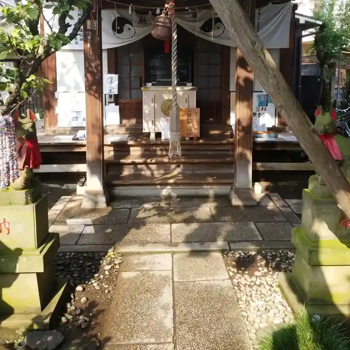 四谷於岩稲荷田宮神社の本殿・本堂