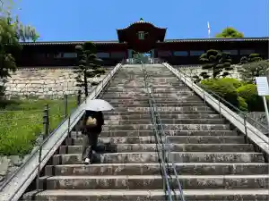 広島東照宮の山門・神門