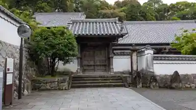 光明禅寺の山門・神門