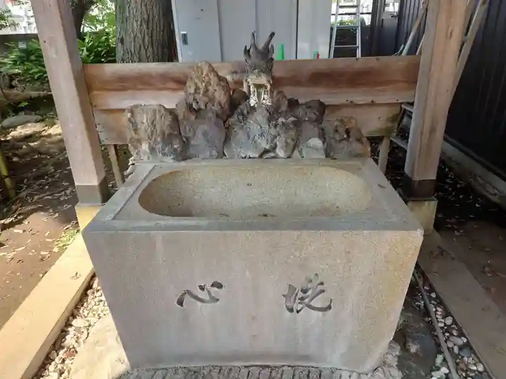 須賀神社の手水舎