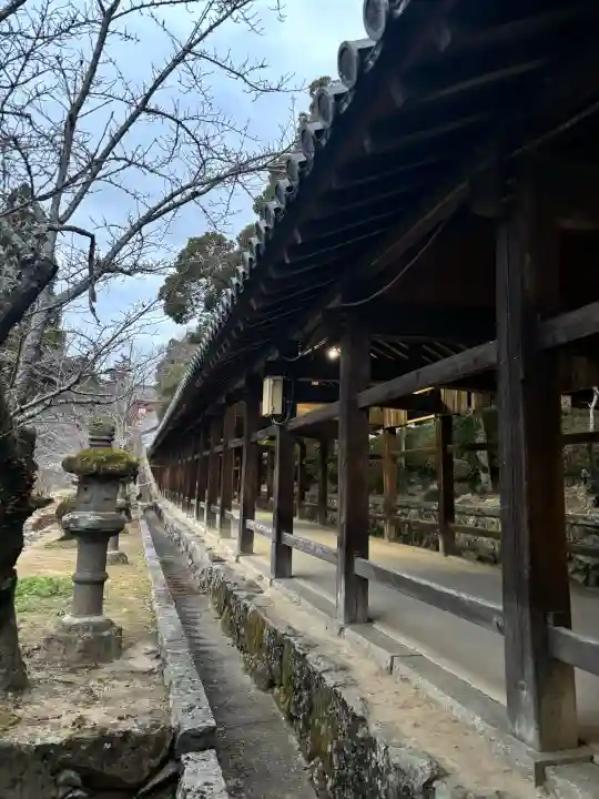 吉備津神社の{uncategorized: "未分類", other: "その他", undefined: "問題あり", building: "その他建物", grave: "お墓", sacred_gate: "鳥居", guardian: "狛犬", statue: "像", buddha: "仏像", history: "歴史", nature: "自然", garden: "庭園", animal: "動物", pagoda: "塔", temizu: "手水舎", mountain_gate: "山門・神門", sanctuary: "本殿・本堂", subordinate: "末社・摂社", art: "芸術", scenery: "景色", jizo: "地蔵", ema: "絵馬", goshuin: "御朱印", omikuji: "おみくじ", items: "授与品その他", amulet: "お守り", goshuincho: "御朱印帳", eats: "食事", festival: "お祭り", votive_dance: "神楽", shichigosan: "七五三参", wedding: "結婚式", experience: "体験その他", initially: "初詣", around: "周辺", anti_infection: "感染症対策"}