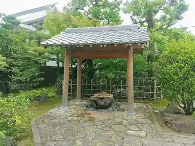 青大悲寺の手水舎