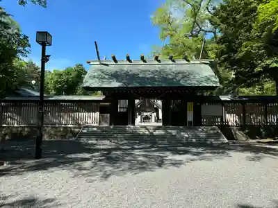 千歳神社の山門・神門