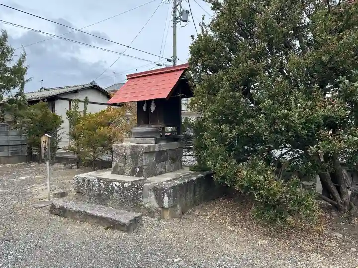 氷鉋斗賣神社の{uncategorized: "未分類", other: "その他", undefined: "問題あり", building: "その他建物", grave: "お墓", sacred_gate: "鳥居", guardian: "狛犬", statue: "像", buddha: "仏像", history: "歴史", nature: "自然", garden: "庭園", animal: "動物", pagoda: "塔", temizu: "手水舎", mountain_gate: "山門・神門", sanctuary: "本殿・本堂", subordinate: "末社・摂社", art: "芸術", scenery: "景色", jizo: "地蔵", ema: "絵馬", goshuin: "御朱印", omikuji: "おみくじ", items: "授与品その他", amulet: "お守り", goshuincho: "御朱印帳", eats: "食事", festival: "お祭り", votive_dance: "神楽", shichigosan: "七五三参", wedding: "結婚式", experience: "体験その他", initially: "初詣", around: "周辺", anti_infection: "感染症対策"}