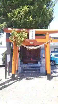 青山稲荷神社の鳥居