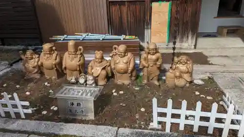 蓮久寺の像