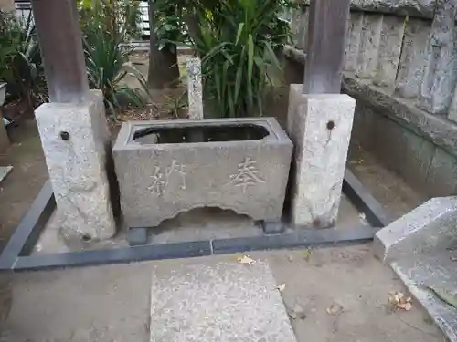 高木神社の手水舎