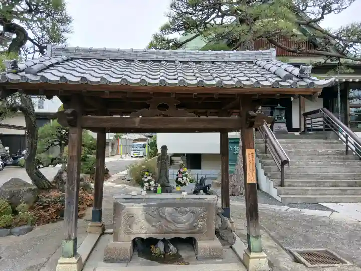 妙行寺の{uncategorized: "未分類", other: "その他", undefined: "問題あり", building: "その他建物", grave: "お墓", sacred_gate: "鳥居", guardian: "狛犬", statue: "像", buddha: "仏像", history: "歴史", nature: "自然", garden: "庭園", animal: "動物", pagoda: "塔", temizu: "手水舎", mountain_gate: "山門・神門", sanctuary: "本殿・本堂", subordinate: "末社・摂社", art: "芸術", scenery: "景色", jizo: "地蔵", ema: "絵馬", goshuin: "御朱印", omikuji: "おみくじ", items: "授与品その他", amulet: "お守り", goshuincho: "御朱印帳", eats: "食事", festival: "お祭り", votive_dance: "神楽", shichigosan: "七五三参", wedding: "結婚式", experience: "体験その他", initially: "初詣", around: "周辺", anti_infection: "感染症対策"}
