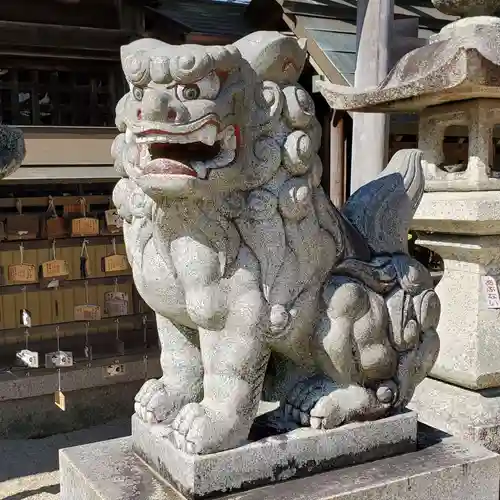 殖栗神社の狛犬