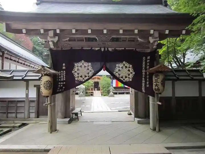 比叡山延暦寺の山門・神門