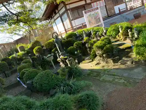 長安寺の地蔵