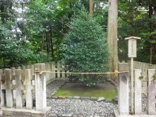 鶴岡八幡宮の末社・摂社