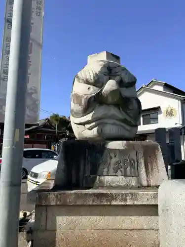 大杉神社の{uncategorized: "未分類", other: "その他", undefined: "問題あり", building: "その他建物", grave: "お墓", sacred_gate: "鳥居", guardian: "狛犬", statue: "像", buddha: "仏像", history: "歴史", nature: "自然", garden: "庭園", animal: "動物", pagoda: "塔", temizu: "手水舎", mountain_gate: "山門・神門", sanctuary: "本殿・本堂", subordinate: "末社・摂社", art: "芸術", scenery: "景色", jizo: "地蔵", ema: "絵馬", goshuin: "御朱印", omikuji: "おみくじ", items: "授与品その他", amulet: "お守り", goshuincho: "御朱印帳", eats: "食事", festival: "お祭り", votive_dance: "神楽", shichigosan: "七五三参", wedding: "結婚式", experience: "体験その他", initially: "初詣", around: "周辺", anti_infection: "感染症対策"}