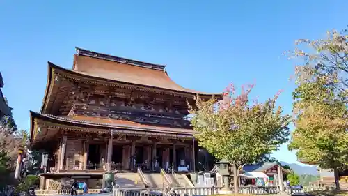 金峯山寺の本殿・本堂