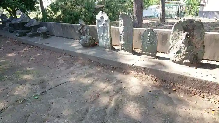 諏訪神社の末社・摂社