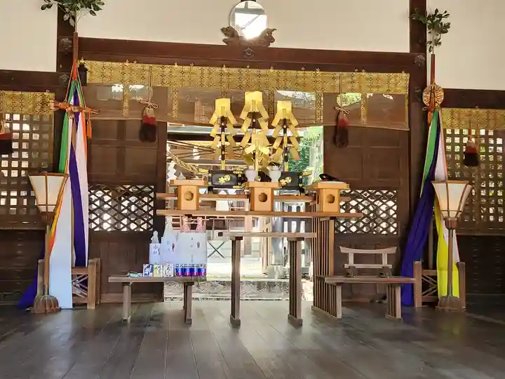 六甲八幡神社の本殿・本堂