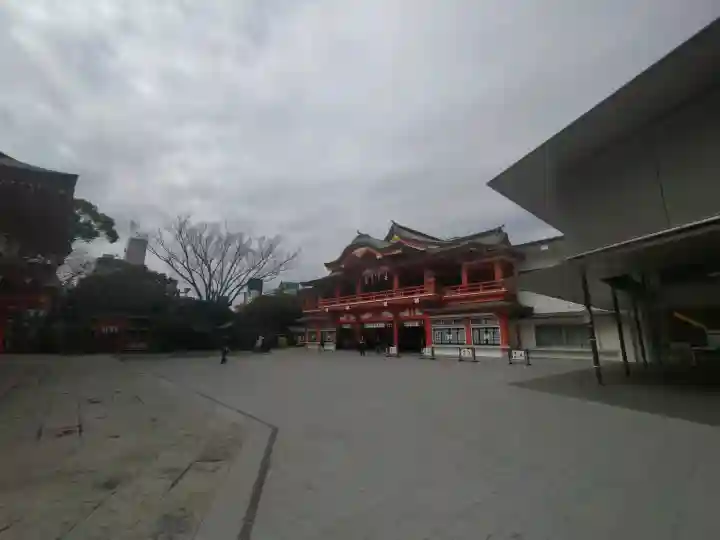 千葉神社の{uncategorized: "未分類", other: "その他", undefined: "問題あり", building: "その他建物", grave: "お墓", sacred_gate: "鳥居", guardian: "狛犬", statue: "像", buddha: "仏像", history: "歴史", nature: "自然", garden: "庭園", animal: "動物", pagoda: "塔", temizu: "手水舎", mountain_gate: "山門・神門", sanctuary: "本殿・本堂", subordinate: "末社・摂社", art: "芸術", scenery: "景色", jizo: "地蔵", ema: "絵馬", goshuin: "御朱印", omikuji: "おみくじ", items: "授与品その他", amulet: "お守り", goshuincho: "御朱印帳", eats: "食事", festival: "お祭り", votive_dance: "神楽", shichigosan: "七五三参", wedding: "結婚式", experience: "体験その他", initially: "初詣", around: "周辺", anti_infection: "感染症対策"}