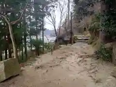 石都々古和気神社の周辺