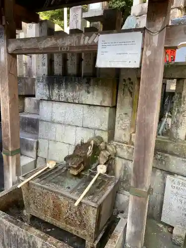 伏見稲荷大社の{uncategorized: "未分類", other: "その他", undefined: "問題あり", building: "その他建物", grave: "お墓", sacred_gate: "鳥居", guardian: "狛犬", statue: "像", buddha: "仏像", history: "歴史", nature: "自然", garden: "庭園", animal: "動物", pagoda: "塔", temizu: "手水舎", mountain_gate: "山門・神門", sanctuary: "本殿・本堂", subordinate: "末社・摂社", art: "芸術", scenery: "景色", jizo: "地蔵", ema: "絵馬", goshuin: "御朱印", omikuji: "おみくじ", items: "授与品その他", amulet: "お守り", goshuincho: "御朱印帳", eats: "食事", festival: "お祭り", votive_dance: "神楽", shichigosan: "七五三参", wedding: "結婚式", experience: "体験その他", initially: "初詣", around: "周辺", anti_infection: "感染症対策"}