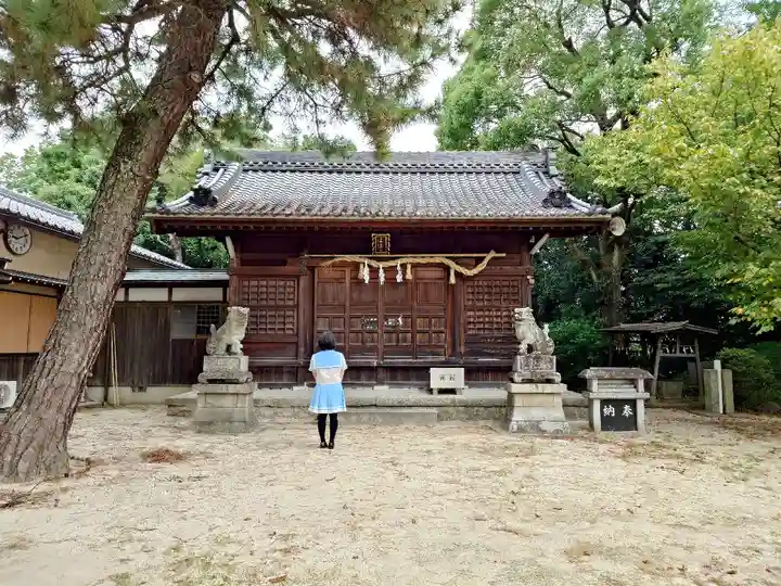 市杵島神社の本殿・本堂