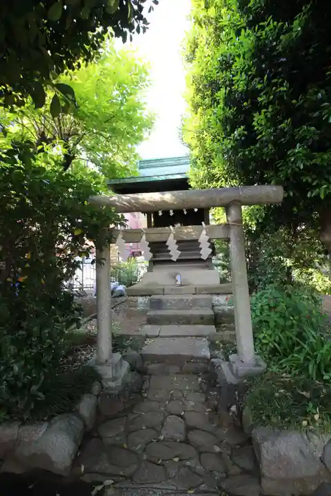 谷原氷川神社の末社・摂社