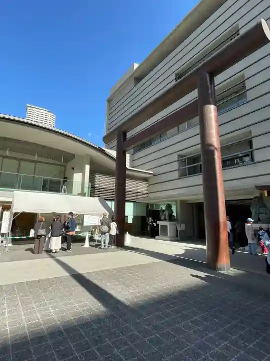 水天宮の{uncategorized: "未分類", other: "その他", undefined: "問題あり", building: "その他建物", grave: "お墓", sacred_gate: "鳥居", guardian: "狛犬", statue: "像", buddha: "仏像", history: "歴史", nature: "自然", garden: "庭園", animal: "動物", pagoda: "塔", temizu: "手水舎", mountain_gate: "山門・神門", sanctuary: "本殿・本堂", subordinate: "末社・摂社", art: "芸術", scenery: "景色", jizo: "地蔵", ema: "絵馬", goshuin: "御朱印", omikuji: "おみくじ", items: "授与品その他", amulet: "お守り", goshuincho: "御朱印帳", eats: "食事", festival: "お祭り", votive_dance: "神楽", shichigosan: "七五三参", wedding: "結婚式", experience: "体験その他", initially: "初詣", around: "周辺", anti_infection: "感染症対策"}