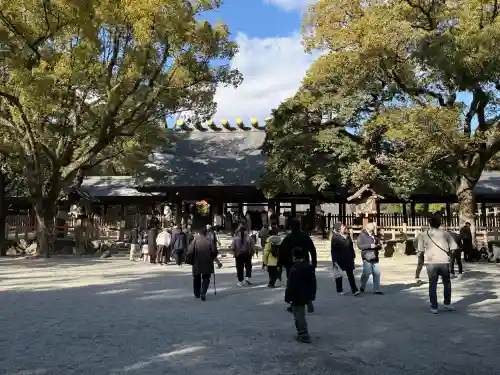 熱田神宮の{uncategorized: "未分類", other: "その他", undefined: "問題あり", building: "その他建物", grave: "お墓", sacred_gate: "鳥居", guardian: "狛犬", statue: "像", buddha: "仏像", history: "歴史", nature: "自然", garden: "庭園", animal: "動物", pagoda: "塔", temizu: "手水舎", mountain_gate: "山門・神門", sanctuary: "本殿・本堂", subordinate: "末社・摂社", art: "芸術", scenery: "景色", jizo: "地蔵", ema: "絵馬", goshuin: "御朱印", omikuji: "おみくじ", items: "授与品その他", amulet: "お守り", goshuincho: "御朱印帳", eats: "食事", festival: "お祭り", votive_dance: "神楽", shichigosan: "七五三参", wedding: "結婚式", experience: "体験その他", initially: "初詣", around: "周辺", anti_infection: "感染症対策"}