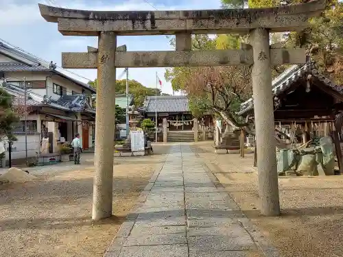 柴籬神社の{uncategorized: "未分類", other: "その他", undefined: "問題あり", building: "その他建物", grave: "お墓", sacred_gate: "鳥居", guardian: "狛犬", statue: "像", buddha: "仏像", history: "歴史", nature: "自然", garden: "庭園", animal: "動物", pagoda: "塔", temizu: "手水舎", mountain_gate: "山門・神門", sanctuary: "本殿・本堂", subordinate: "末社・摂社", art: "芸術", scenery: "景色", jizo: "地蔵", ema: "絵馬", goshuin: "御朱印", omikuji: "おみくじ", items: "授与品その他", amulet: "お守り", goshuincho: "御朱印帳", eats: "食事", festival: "お祭り", votive_dance: "神楽", shichigosan: "七五三参", wedding: "結婚式", experience: "体験その他", initially: "初詣", around: "周辺", anti_infection: "感染症対策"}