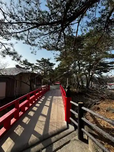 瑞巌寺五大堂の{uncategorized: "未分類", other: "その他", undefined: "問題あり", building: "その他建物", grave: "お墓", sacred_gate: "鳥居", guardian: "狛犬", statue: "像", buddha: "仏像", history: "歴史", nature: "自然", garden: "庭園", animal: "動物", pagoda: "塔", temizu: "手水舎", mountain_gate: "山門・神門", sanctuary: "本殿・本堂", subordinate: "末社・摂社", art: "芸術", scenery: "景色", jizo: "地蔵", ema: "絵馬", goshuin: "御朱印", omikuji: "おみくじ", items: "授与品その他", amulet: "お守り", goshuincho: "御朱印帳", eats: "食事", festival: "お祭り", votive_dance: "神楽", shichigosan: "七五三参", wedding: "結婚式", experience: "体験その他", initially: "初詣", around: "周辺", anti_infection: "感染症対策"}