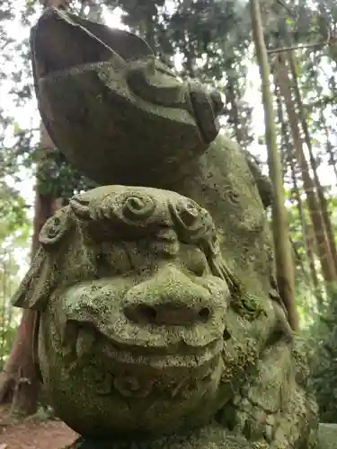 出雲神社の狛犬