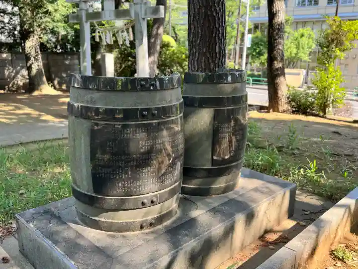 豊玉氷川神社の{uncategorized: "未分類", other: "その他", undefined: "問題あり", building: "その他建物", grave: "お墓", sacred_gate: "鳥居", guardian: "狛犬", statue: "像", buddha: "仏像", history: "歴史", nature: "自然", garden: "庭園", animal: "動物", pagoda: "塔", temizu: "手水舎", mountain_gate: "山門・神門", sanctuary: "本殿・本堂", subordinate: "末社・摂社", art: "芸術", scenery: "景色", jizo: "地蔵", ema: "絵馬", goshuin: "御朱印", omikuji: "おみくじ", items: "授与品その他", amulet: "お守り", goshuincho: "御朱印帳", eats: "食事", festival: "お祭り", votive_dance: "神楽", shichigosan: "七五三参", wedding: "結婚式", experience: "体験その他", initially: "初詣", around: "周辺", anti_infection: "感染症対策"}