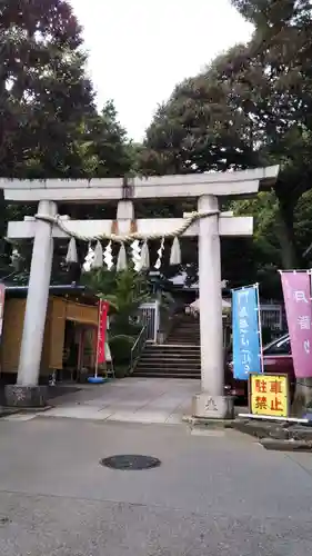 太子堂八幡神社の鳥居