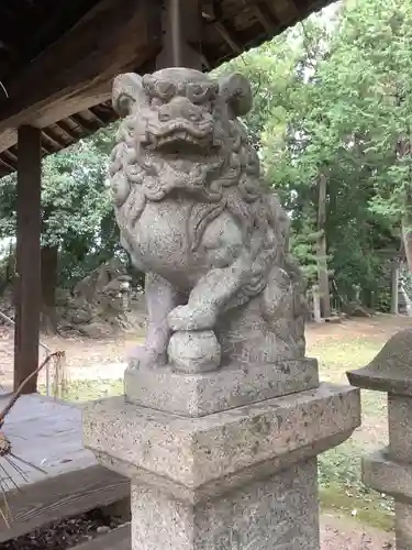 村上神社の狛犬