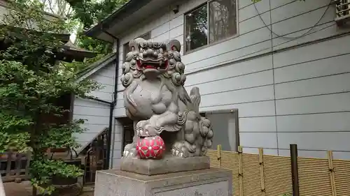 神明氷川神社の狛犬