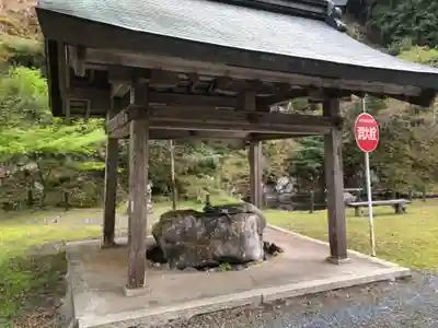 多治神社の手水舎