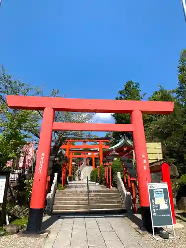 三光稲荷神社の鳥居