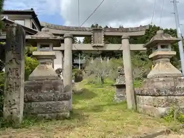 温泉八幡神社の鳥居
