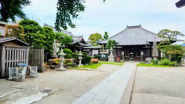 花蔵院の本殿・本堂