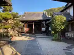 弥勒院の本殿