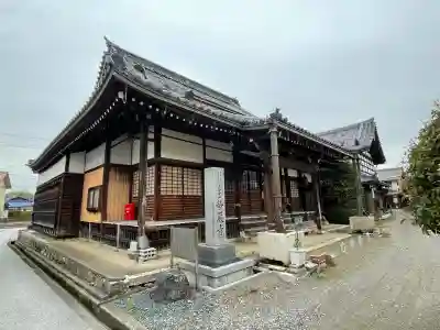 妙巌寺の{uncategorized: "未分類", other: "その他", undefined: "問題あり", building: "その他建物", grave: "お墓", sacred_gate: "鳥居", guardian: "狛犬", statue: "像", buddha: "仏像", history: "歴史", nature: "自然", garden: "庭園", animal: "動物", pagoda: "塔", temizu: "手水舎", mountain_gate: "山門・神門", sanctuary: "本殿・本堂", subordinate: "末社・摂社", art: "芸術", scenery: "景色", jizo: "地蔵", ema: "絵馬", goshuin: "御朱印", omikuji: "おみくじ", items: "授与品その他", amulet: "お守り", goshuincho: "御朱印帳", eats: "食事", festival: "お祭り", votive_dance: "神楽", shichigosan: "七五三参", wedding: "結婚式", experience: "体験その他", initially: "初詣", around: "周辺", anti_infection: "感染症対策"}