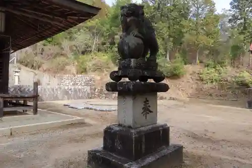 筒島神社の狛犬