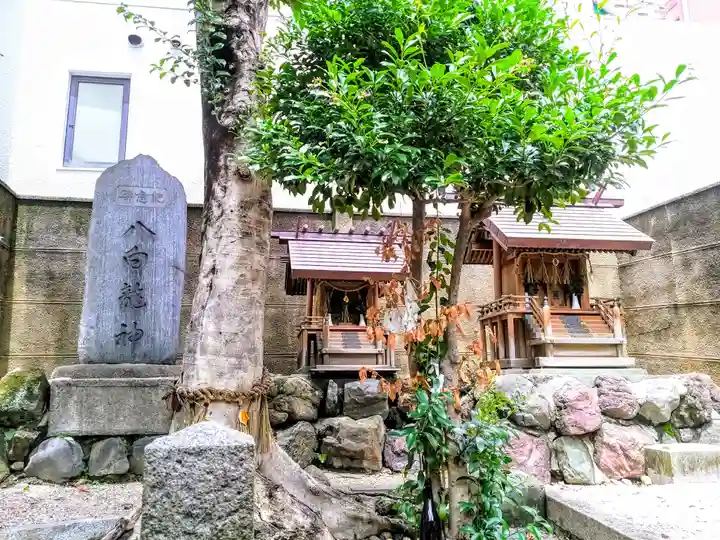 八白龍神社の本殿・本堂