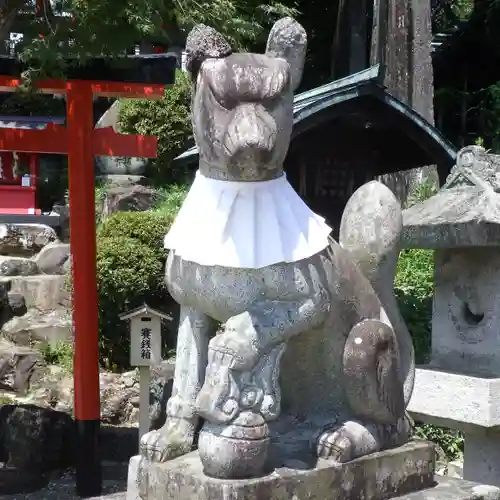 三光稲荷神社の狛犬