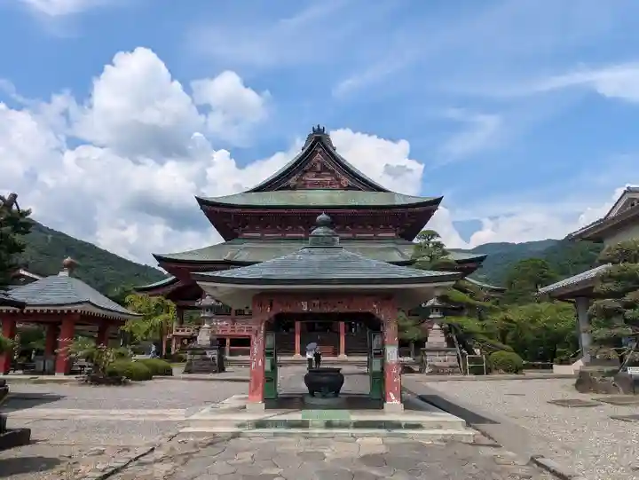 甲斐善光寺(山梨県)