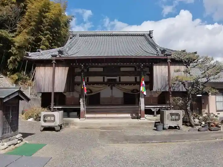勝久寺の本殿・本堂